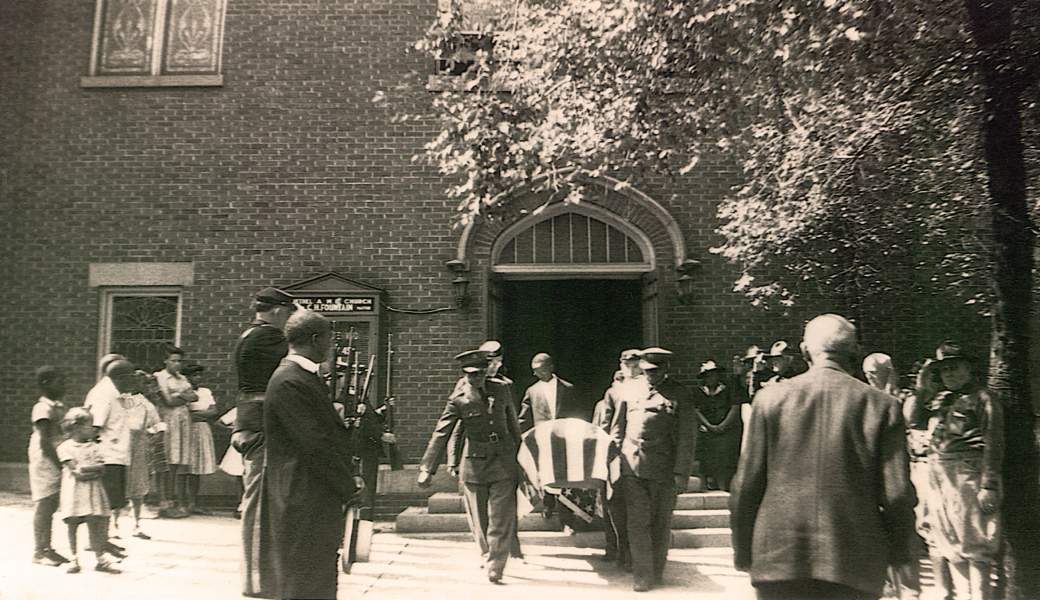 Casket of Ephraim Slaughter leaving the A.M.E. Zion Church in Harrisburg, Pennsylvania, February 1943, zoomable image